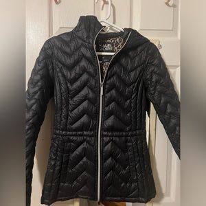 MICHAEL KORS Hooded Quilted Packable Down Puffer Jacket Black 2 Pockets Cheetah